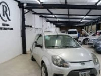 Ford Ka Fly Viral 1.6MT ,  2012 ,  GNC ,  178.200 km.