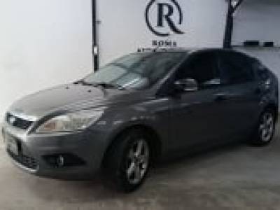 Ford Focus 2.0 Trend 5 PtasMT ,  2010 ,  Nafta ,  219.600 km.