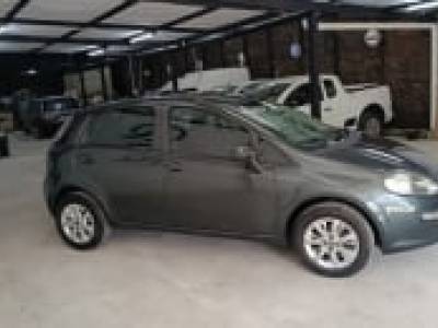 Fiat Punto Attractive 1.4MT ,  2014 ,  Nafta ,  169.000 km.