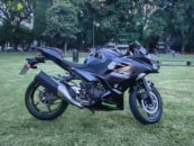 Kawasaki Ninja 4002023 ,  Nafta ,  2.800 km.