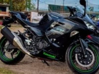 Kawasaki Ninja 4002023 ,  Nafta ,  2.900 km.