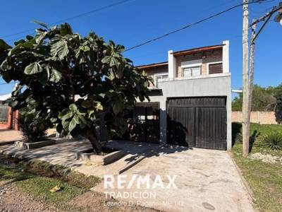 Casa en  Los Troncos, Resistencia