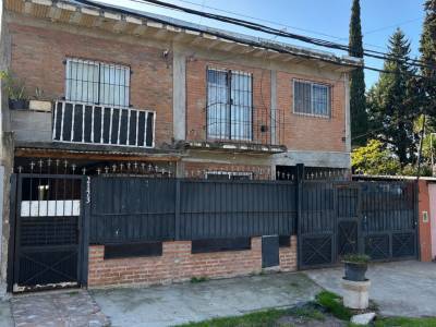 CASA EN VENTA EN BARRIO DE VICENZO GRANDE