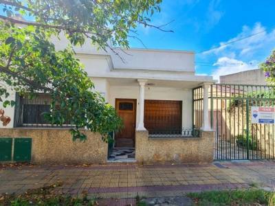 Casa multifamiliar en lote propio. APTO CREDITO