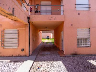 Cochera en venta B. Pac&iacute;fico- Tucuman 1200